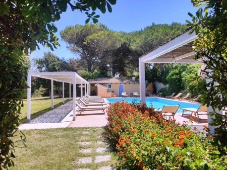 Hotel con piscina