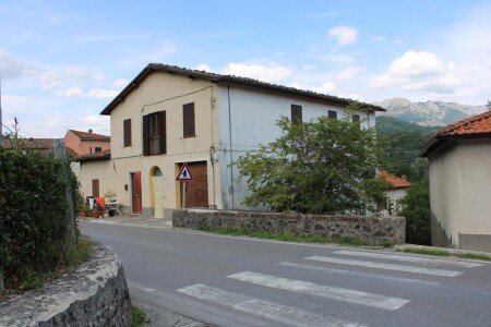 Appartamento 3 camere, con giardino
