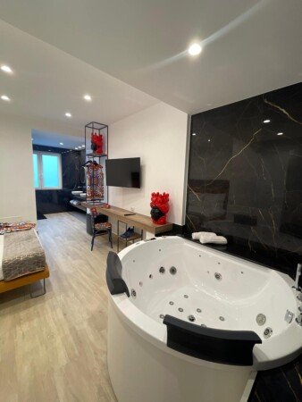 Bed and breakfast 2 ospiti, con idromassaggio