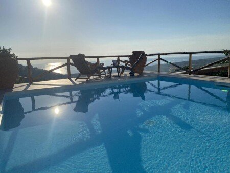 Hotel mit Pool