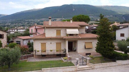 Appartamento 2 camere, con giardino