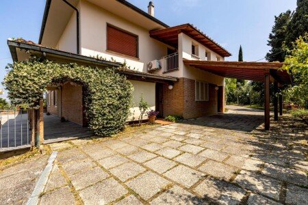 Appartamento 3 camere, con giardino