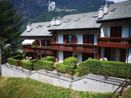 Casa 2 camere, con giardino