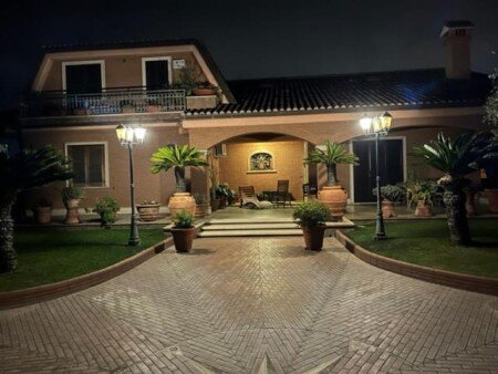 Casa 2 camere, con giardino