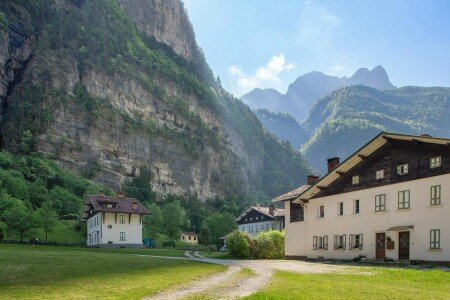 Appartamento 6 camere, con giardino