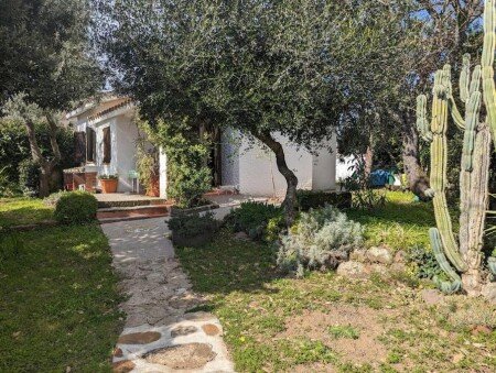 Casa 2 camere, con giardino