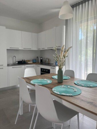 Appartamento 1 camera, con giardino