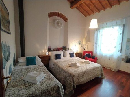 Casa 1 camera, con giardino