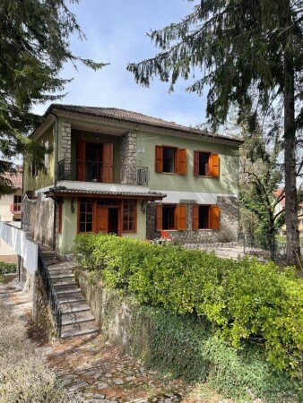Villa 5 camere, con giardino