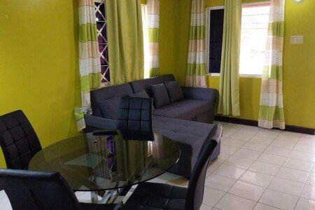 House 2 bedrooms, with garden