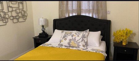 House 2 bedrooms, with pool