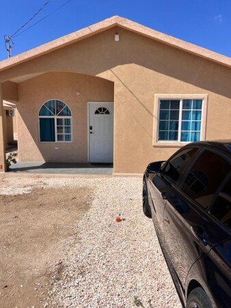 House 2 guests, with garden