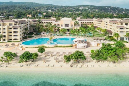 Hotel with jacuzzi