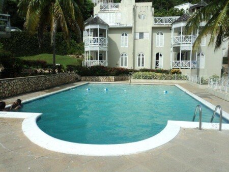 Apartment 2 bedrooms, with pool