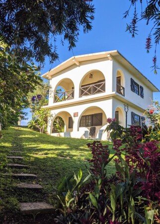 Bed and breakfast 4 guests, with garden