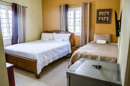 Bed and breakfast 2 guests, with pool