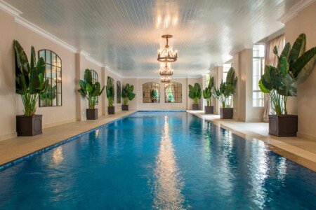 Hotel con piscina
