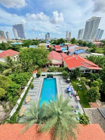 Hostel 2 guests, with pool