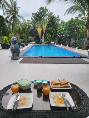 Bed and breakfast 4 guests, with pool