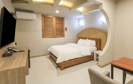 Hotel with air conditioning