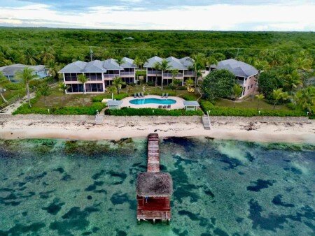 House 5 guests, with pool