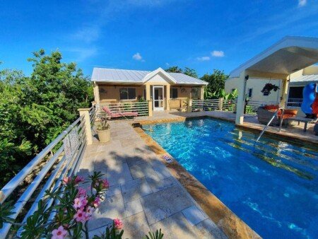 Villa 2 bedrooms, with pool