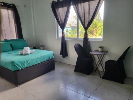 Bed and breakfast 1 bedroom, with pool