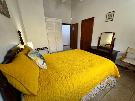 Bed and breakfast 1 bedroom, with garden