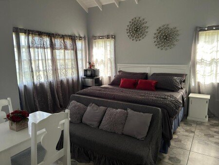 Bed and breakfast 1 bedroom, with air conditioning