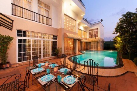 Bed and breakfast 5 guests, with pool