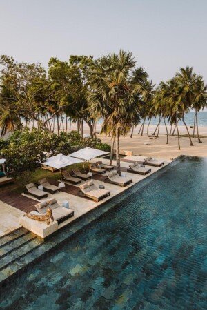 Hotel mit Pool