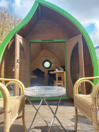 Camping / Mobil Home 1 chambre, avec jardin