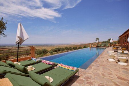 Bed and breakfast 3 voyageurs, avec piscine