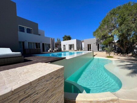 Maison 18 voyageurs, avec piscine