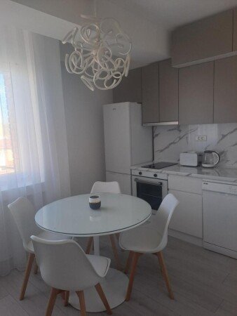 Wohnung 1 Schlafzimmer, mit Klimaanlage