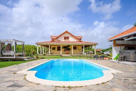 Gîte 2 voyageurs, avec piscine