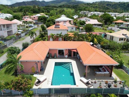 Bed and breakfast 2 voyageurs, avec piscine