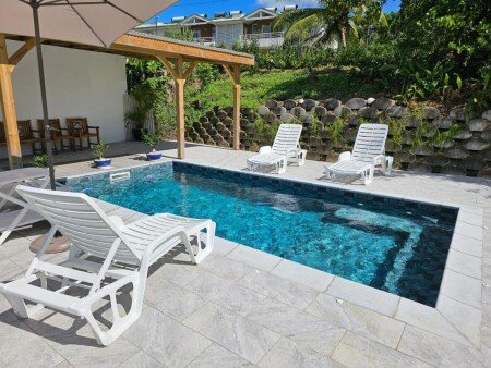 Bed and breakfast 2 voyageurs, avec piscine