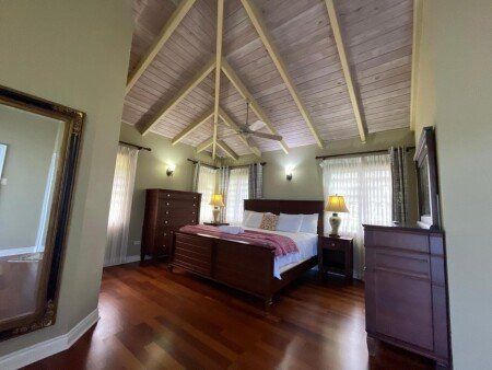 Villa 4 bedrooms, with garden