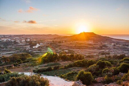 House 4 bedrooms, with jacuzzi