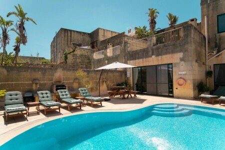 House 3 bedrooms, with jacuzzi