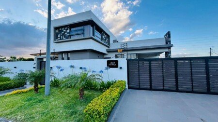 House 4 bedrooms, with garden