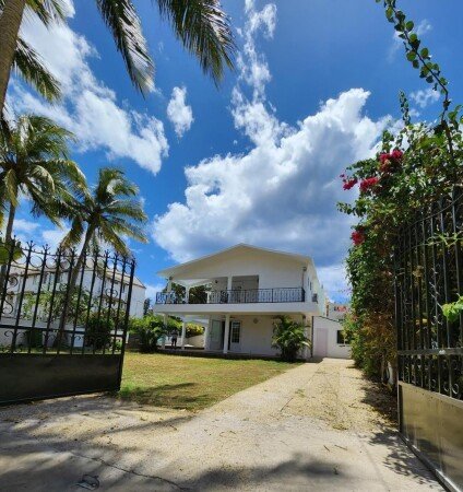 Villa 3 bedrooms, with pool