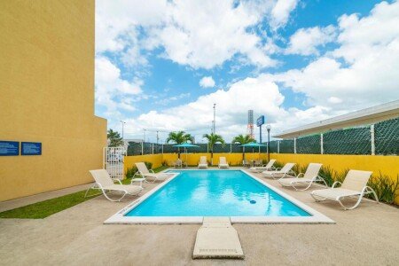 Hotel con gimnasio