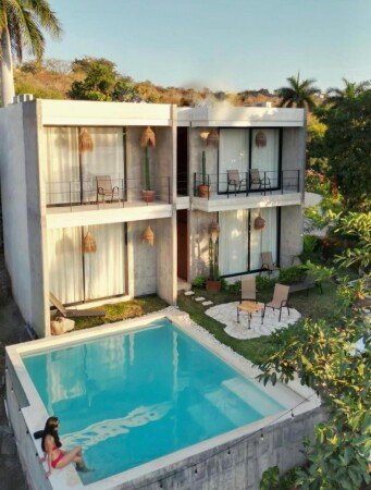 Hotel con piscina