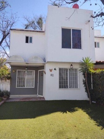 Casa 2 habitaciones, con jardín