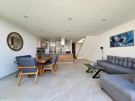 House 3 bedrooms, with jacuzzi