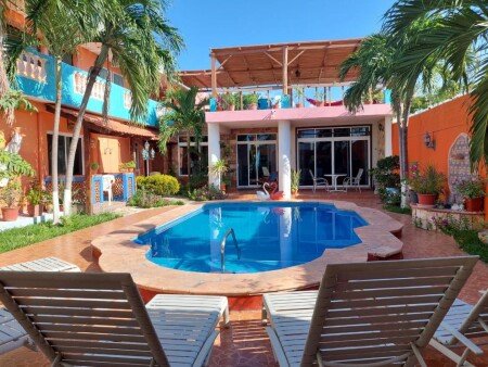 Hostal 5 huéspedes, con piscina