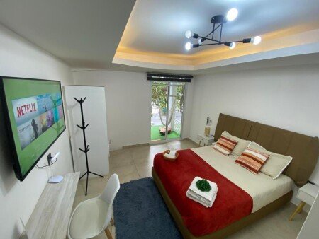 Aparthotel 2 huéspedes, con jardín