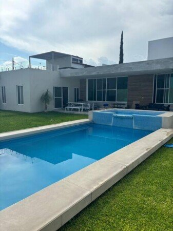 Casa 2 habitaciones, con piscina